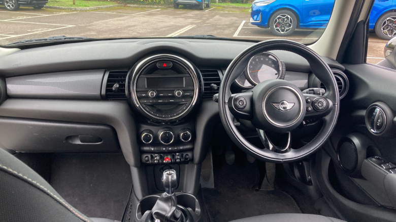 MINI Hatchback 1.5 Cooper 5dr Petrol Hatchback